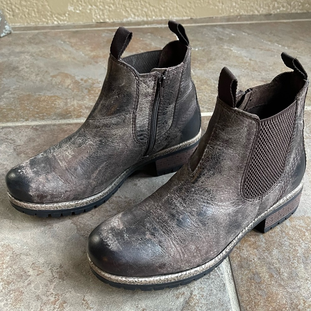 Diba True Say So Vintage Distressed Leather Black Chelsea Ankle Boot Size 9.5 - Picture 2 of 16
